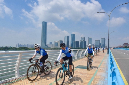 集美中央活力区首届环湾骑行活动