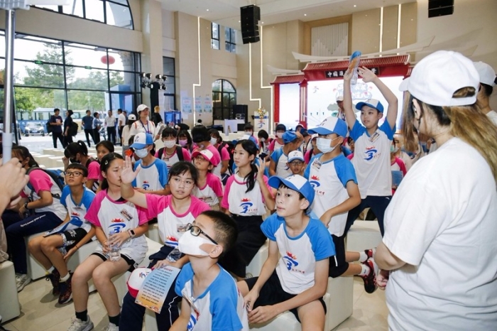 “两岸一家亲 从小心连心”2023年集美区两岸研学体验营(主办方供图).jpg