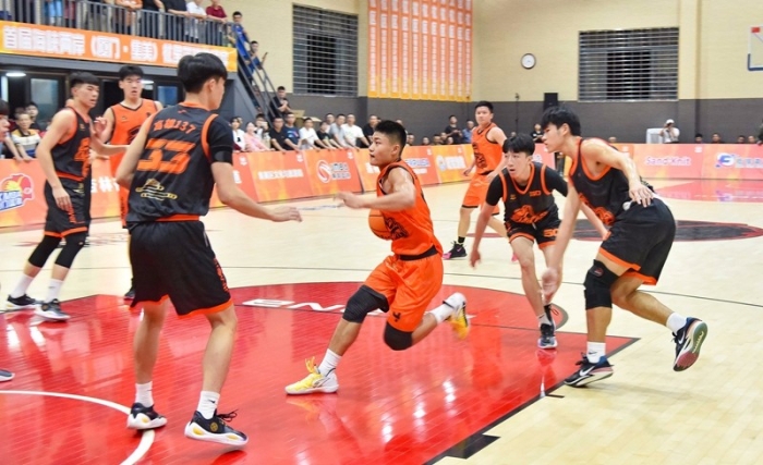 2023年首届海峡两岸（厦门·集美）社里篮球邀请赛举行。图为，比赛现场 。（林志杰摄影） (14 - 19).jpg