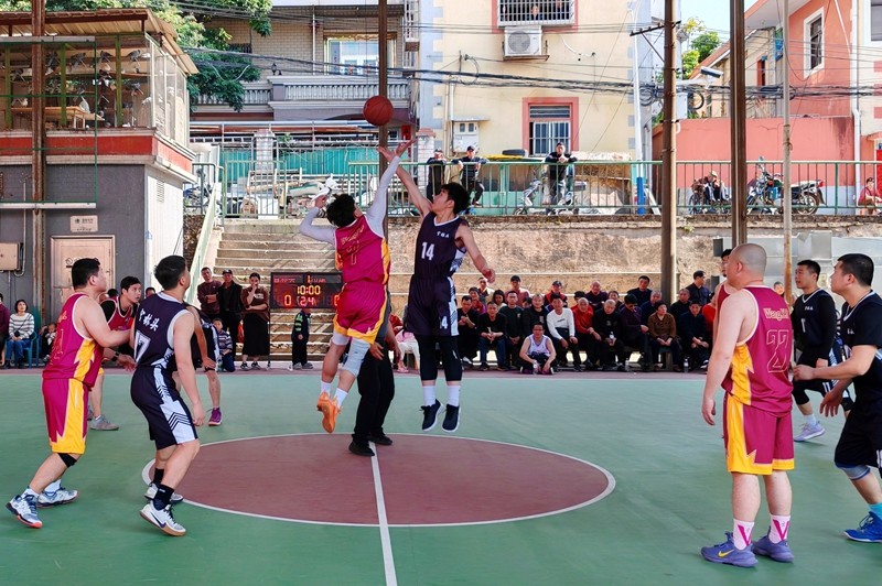 杏滨街道前场社区官林头“庆新春”篮球邀请赛举办