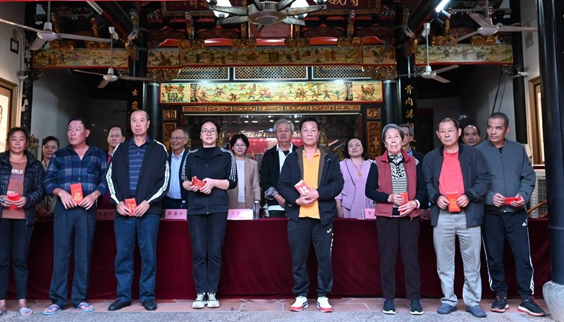 颁奖合影（李国良 摄）.jpg