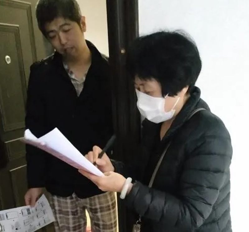 郑丽琴入户上门核查信息（集美区委组织部供图）.jpg