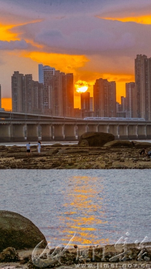 长堤落日 高铁掠影   梅峰摄影  十里长堤18965811258.jpg