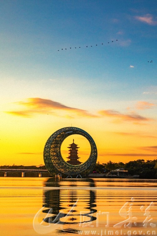 月环映阁 氺漾金光  林旭东摄影 杏林湾18059220360.jpg