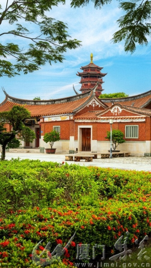 古厝阁影锁晴光   黄子泉 园博苑+13509501034.jpg