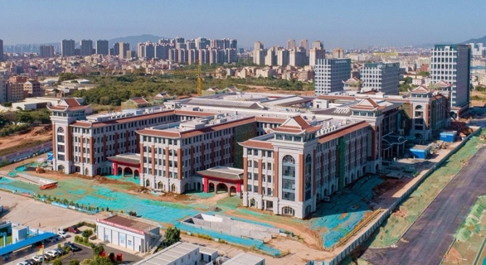 航拍：四川大学华西厦门医院已经进入内外部装修阶段，部分区域将于6月份试运营。  (林志杰摄影）.jpg