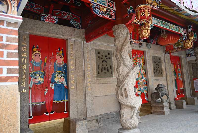 西安宫大门（拍摄 冯立东）.JPG