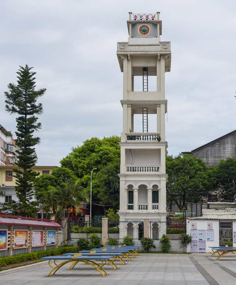 集美学村钟楼(林志杰 摄）.jpg